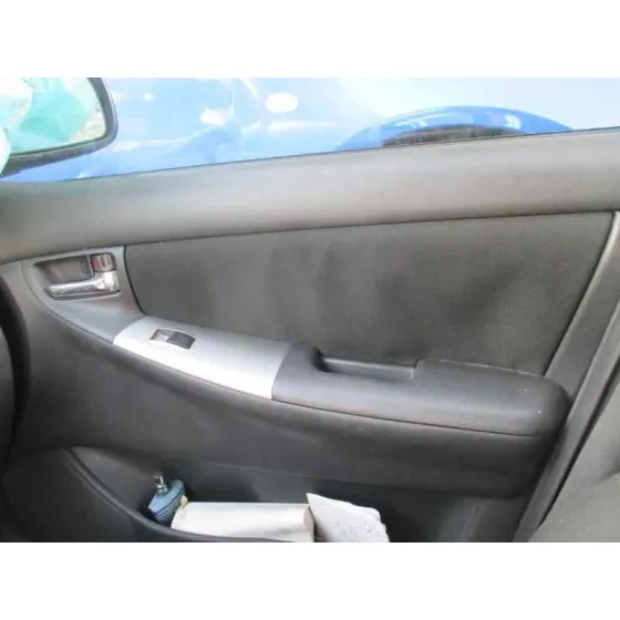 TOYOTA COROLLA (E12) '2006 2.0 D-4D LINEA LUNA BERLINA PLATA