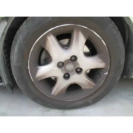 TOYOTA COROLLA (E12) '2006 2.0 D-4D LINEA LUNA BERLINA PLATA