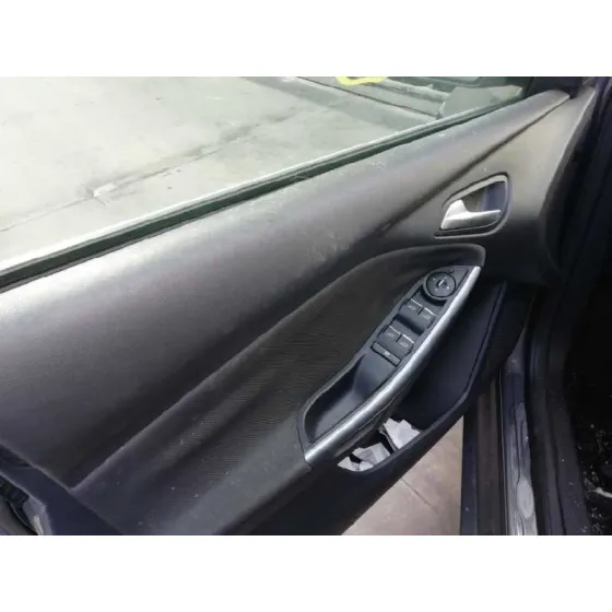 FORD FOCUS LIM. (CB8) '2011 TITANIUM GRIS
