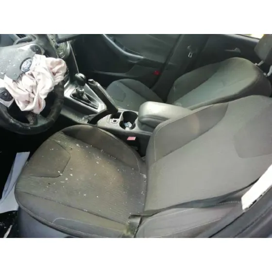 FORD FOCUS LIM. (CB8) '2011 TITANIUM GRIS