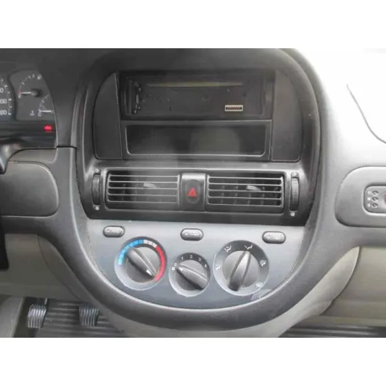 DAEWOO TACUMA '2000 SX DORADO
