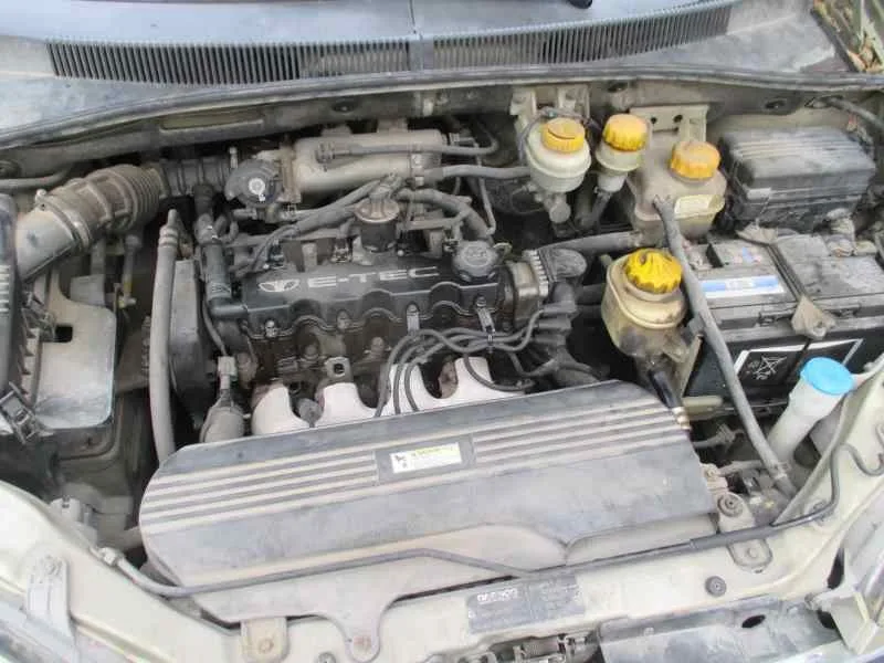 DAEWOO TACUMA '2000 SX DORADO