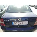 VOLKSWAGEN PASSAT BERLINA (3B3) VOLKSWAGEN PASSAT BERLINA (3B3) '2001 COMFORTLINE AZUL OSCURO 2000