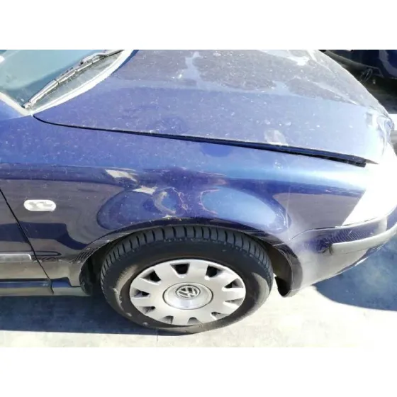 VOLKSWAGEN PASSAT BERLINA (3B3) '2001 COMFORTLINE AZUL OSCURO