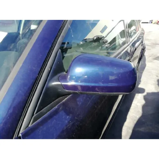 VOLKSWAGEN PASSAT BERLINA (3B3) '2001 COMFORTLINE AZUL OSCURO