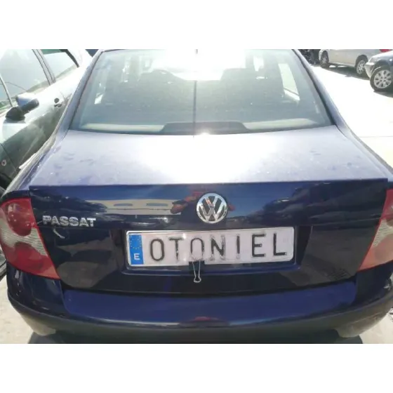 VOLKSWAGEN PASSAT BERLINA (3B3) '2001 COMFORTLINE AZUL OSCURO