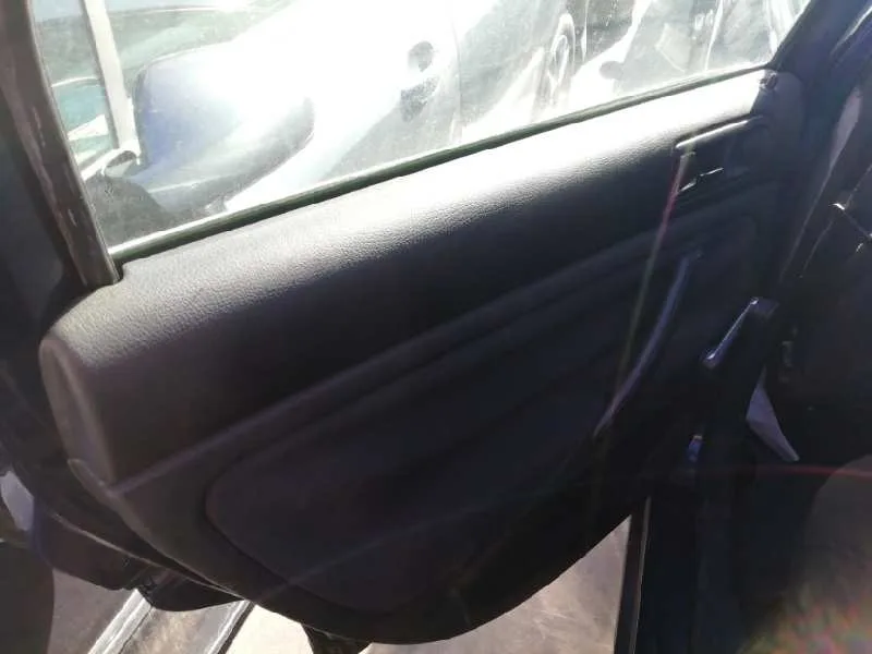 VOLKSWAGEN PASSAT BERLINA (3B3) '2001 COMFORTLINE AZUL OSCURO