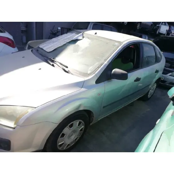 FORD FOCUS BERLINA (CAP) '2006 GHIA GRIS