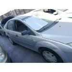 FORD FOCUS BERLINA (CAP) '2006 GHIA GRIS
