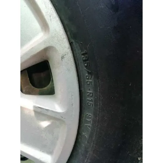 FORD FOCUS BERLINA (CAP) '2006 GHIA GRIS