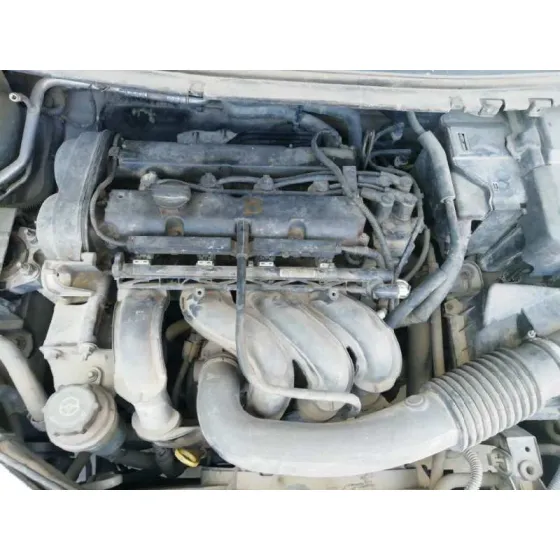 FORD FOCUS BERLINA (CAP) '2006 GHIA GRIS