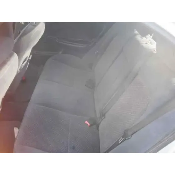 TOYOTA AVENSIS BERLINA (T 22) '2002 1.8 SOL (4-PTAS.) PLATA