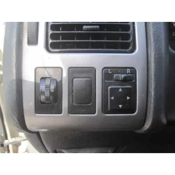 TOYOTA AVENSIS BERLINA (T 22) '2002 1.8 SOL (4-PTAS.) PLATA