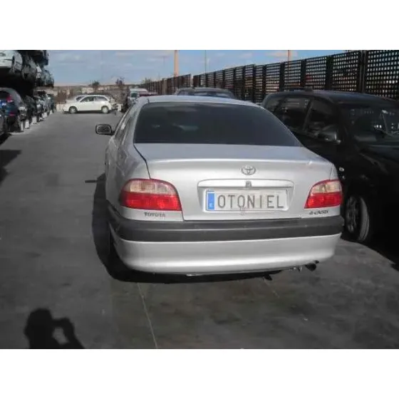 TOYOTA AVENSIS BERLINA (T 22) '2002 1.8 SOL (4-PTAS.) PLATA