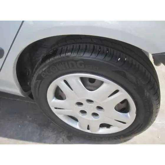 TOYOTA AVENSIS BERLINA (T 22) '2002 1.8 SOL (4-PTAS.) PLATA