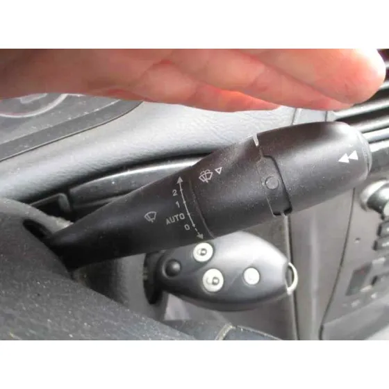 CITROEN C5 BERLINA '2005 1.6 16V HDI FAP GRIS