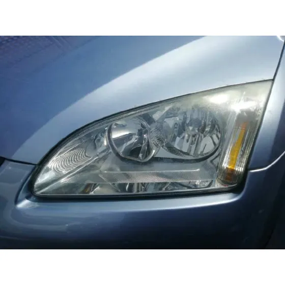 FORD FOCUS BERLINA (CAP) '2006 AMBIENTE (D) AZUL