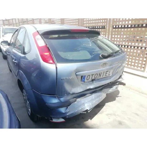 FORD FOCUS BERLINA (CAP) '2006 AMBIENTE (D) AZUL