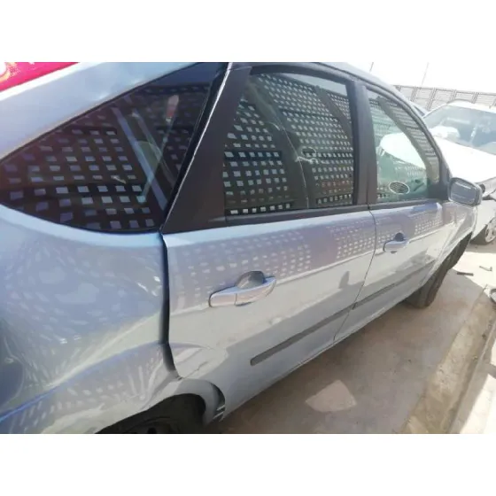 FORD FOCUS BERLINA (CAP) '2006 AMBIENTE (D) AZUL