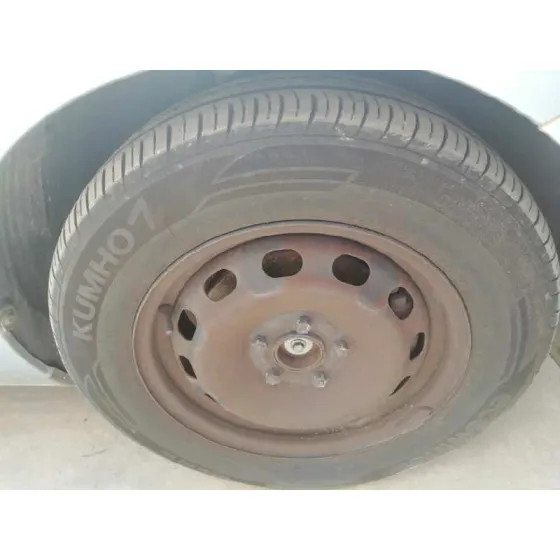 FORD FOCUS BERLINA (CAP) '2006 AMBIENTE (D) AZUL