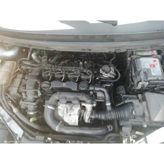 FORD FOCUS BERLINA (CAP) '2006 AMBIENTE (D) AZUL