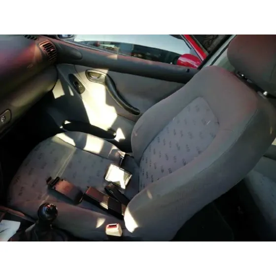 SEAT LEON (1M1) '2001 SIGNO PLATA