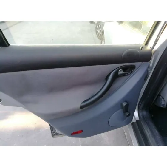 SEAT LEON (1M1) '2001 SIGNO PLATA