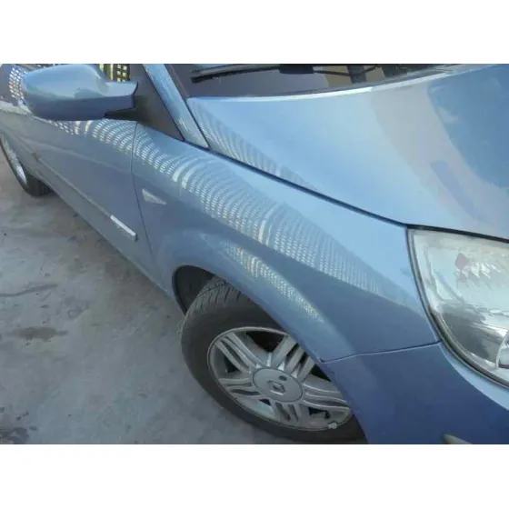 RENAULT SCENIC II '2004 CONFORT AUTHENTIQUE AZUL-GRISACEO