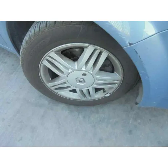 RENAULT SCENIC II '2004 CONFORT AUTHENTIQUE AZUL-GRISACEO