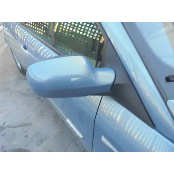 RENAULT SCENIC II '2004 CONFORT AUTHENTIQUE AZUL-GRISACEO