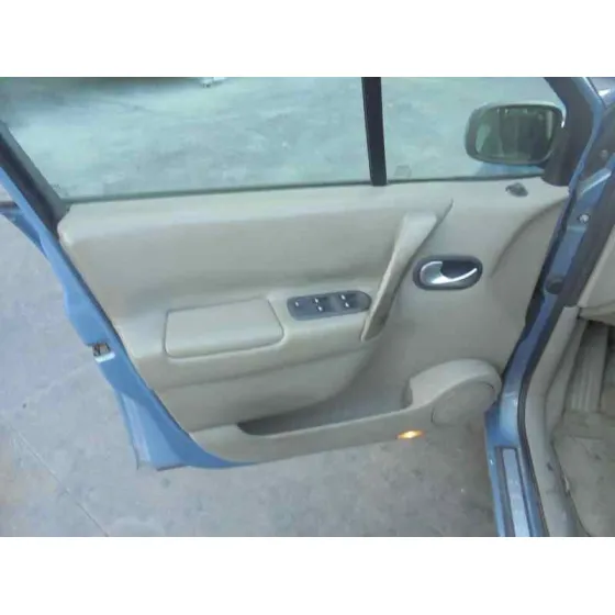 RENAULT SCENIC II '2004 CONFORT AUTHENTIQUE AZUL-GRISACEO