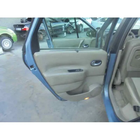RENAULT SCENIC II '2004 CONFORT AUTHENTIQUE AZUL-GRISACEO