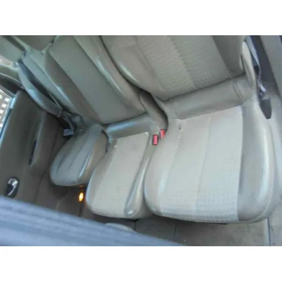 RENAULT SCENIC II '2004 CONFORT AUTHENTIQUE AZUL-GRISACEO