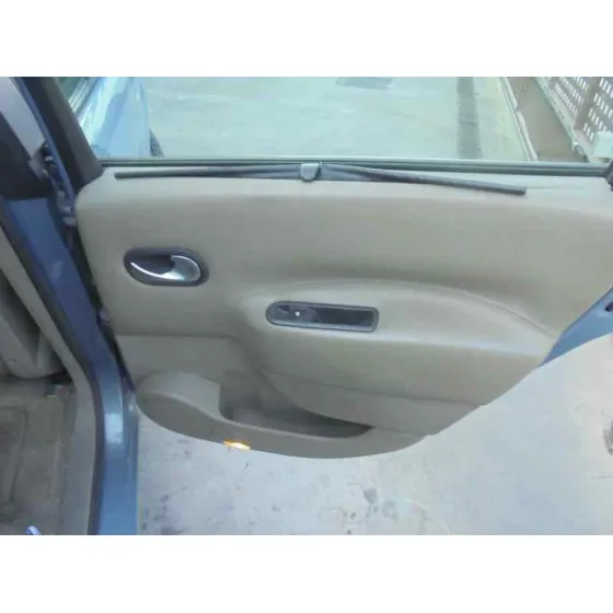 RENAULT SCENIC II '2004 CONFORT AUTHENTIQUE AZUL-GRISACEO