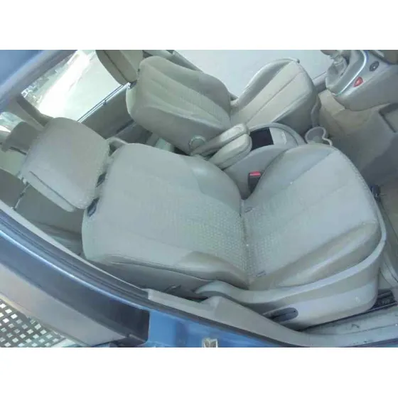RENAULT SCENIC II '2004 CONFORT AUTHENTIQUE AZUL-GRISACEO