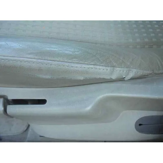 RENAULT SCENIC II '2004 CONFORT AUTHENTIQUE AZUL-GRISACEO