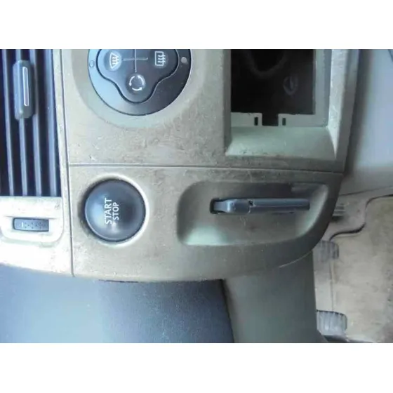 RENAULT SCENIC II '2004 CONFORT AUTHENTIQUE AZUL-GRISACEO