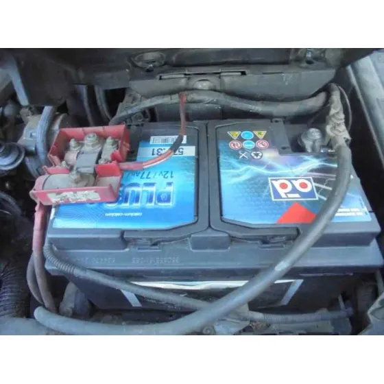 RENAULT SCENIC II '2004 CONFORT AUTHENTIQUE AZUL-GRISACEO