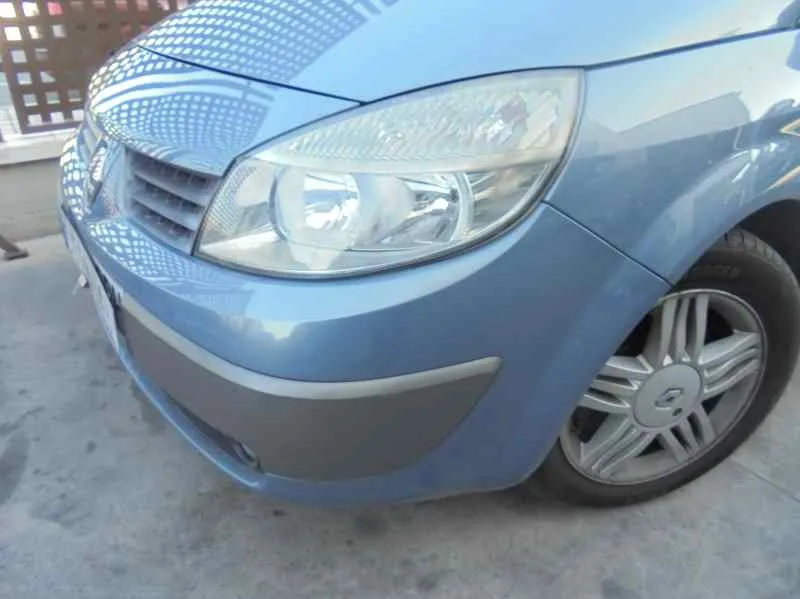 RENAULT SCENIC II '2004 CONFORT AUTHENTIQUE AZUL-GRISACEO