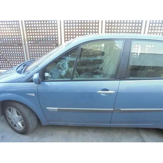 RENAULT SCENIC II '2004 CONFORT AUTHENTIQUE AZUL-GRISACEO