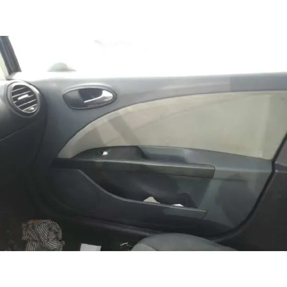 SEAT LEON (1P1) '2006 1.9 TDI NEGRO