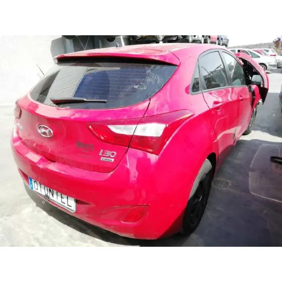 HYUNDAI I30 (GD) '2013 CLASSIC ROJO