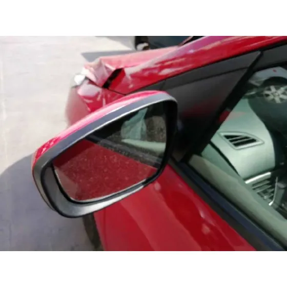 HYUNDAI I30 (GD) '2013 CLASSIC ROJO