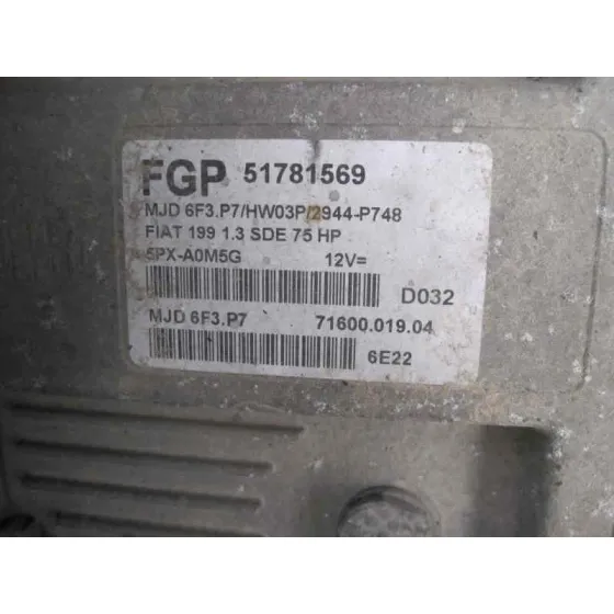 FIAT GRANDE PUNTO (199) '2007 1.3 16V MULTIJET ACTIVE (55KW) GRIS