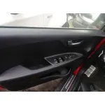 KIA STONIC (YBCUV) KIA STONIC (YBCUV) '2018 DRIVE ROJO 2017