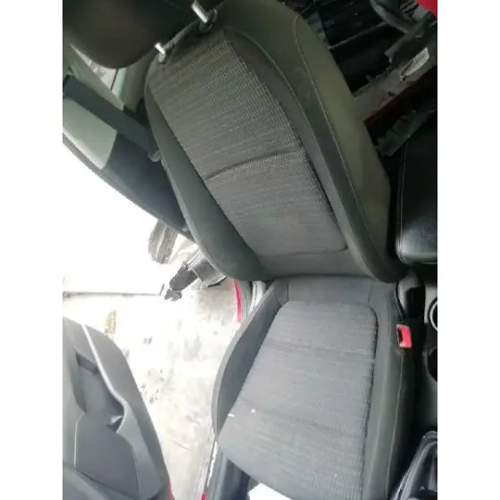 KIA STONIC (YBCUV) '2018 DRIVE ROJO