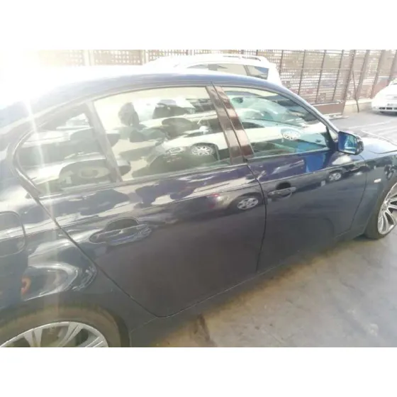 BMW SERIE 5 BERLINA (E60) '2005 530D AZUL