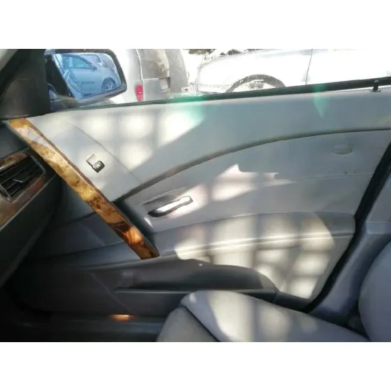 BMW SERIE 5 BERLINA (E60) '2005 530D AZUL