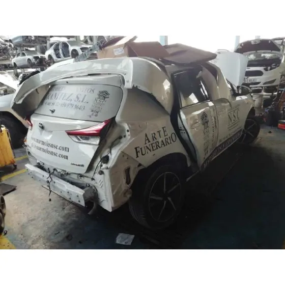 TOYOTA AURIS '2018 HYBRID ACTIVE BLANCO