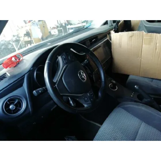 TOYOTA AURIS '2018 HYBRID ACTIVE BLANCO